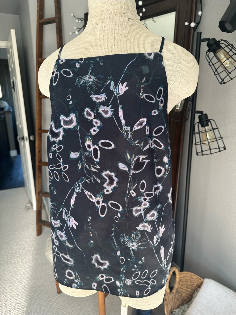Nordstrom top with lavender print on black size medium - Picture 3 of 15